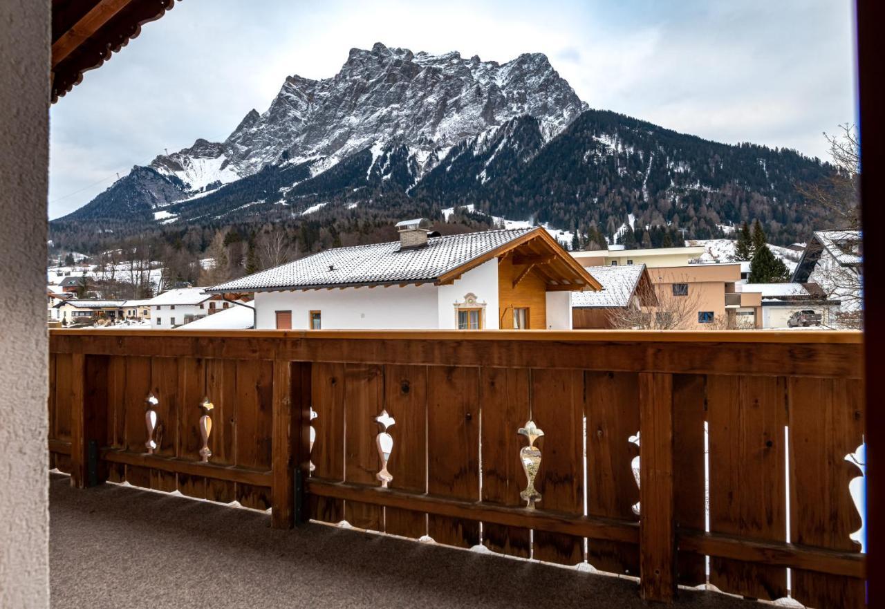 Haus Alpenblick Aparthotel Ehrwald Ngoại thất bức ảnh