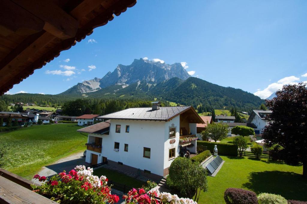 Haus Alpenblick Aparthotel Ehrwald Ngoại thất bức ảnh